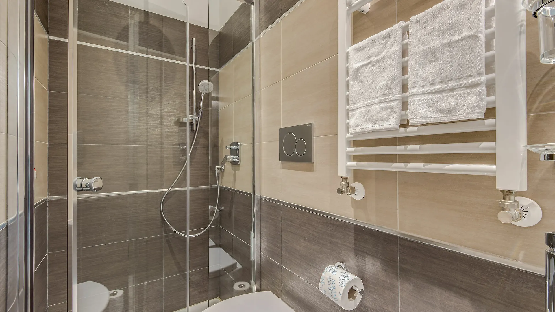فندق Penta Luxury House روما 2*,  إيطاليا
